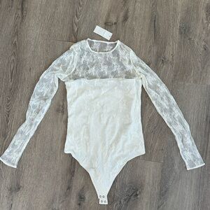 Abercrombie lace long sleeve onesie, size: M, NWT